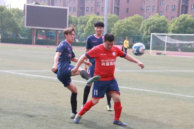 解放军在台海演训合情合理，维护两岸安全